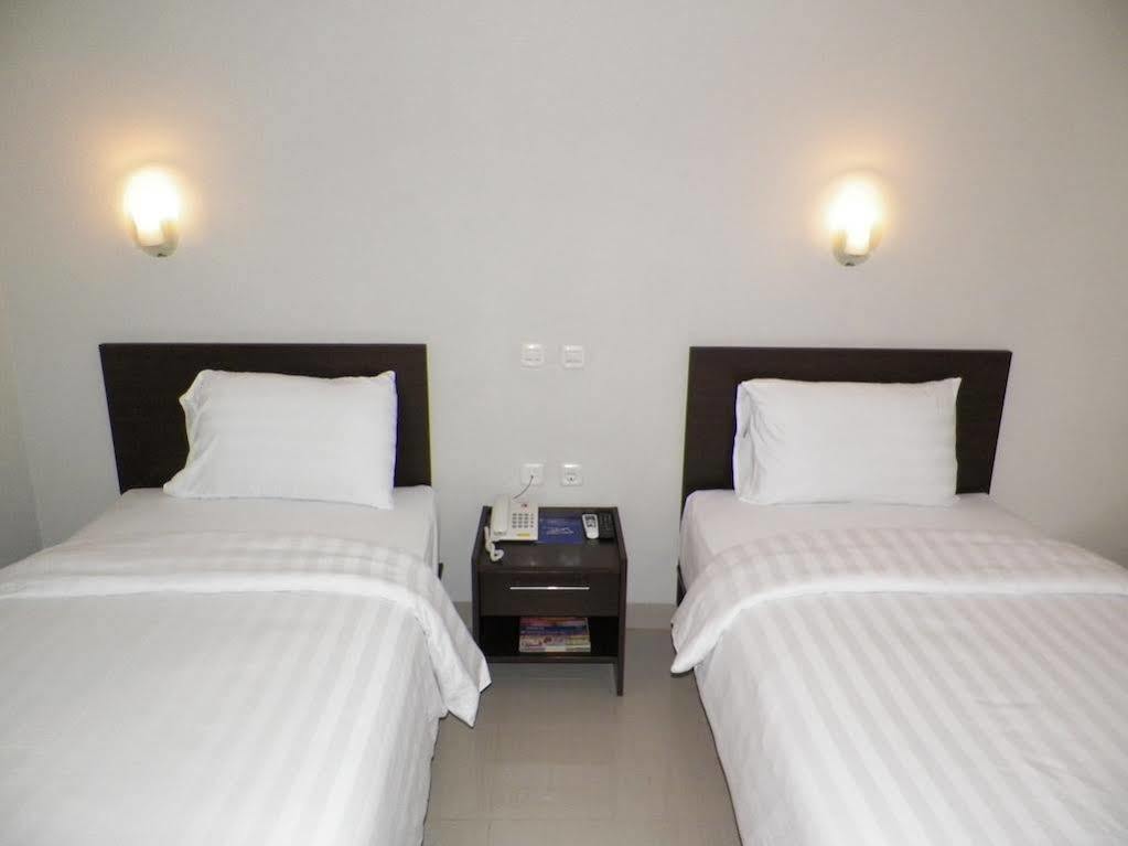 Lj Hotel Bandung