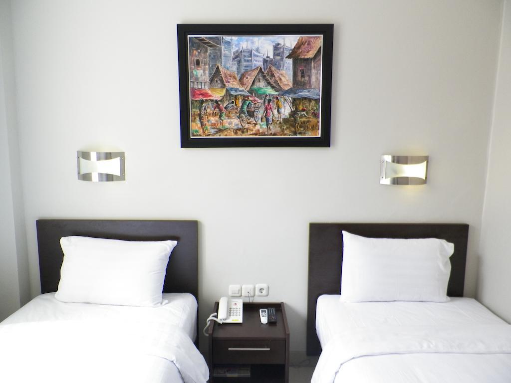 Lj Hotel 2*
