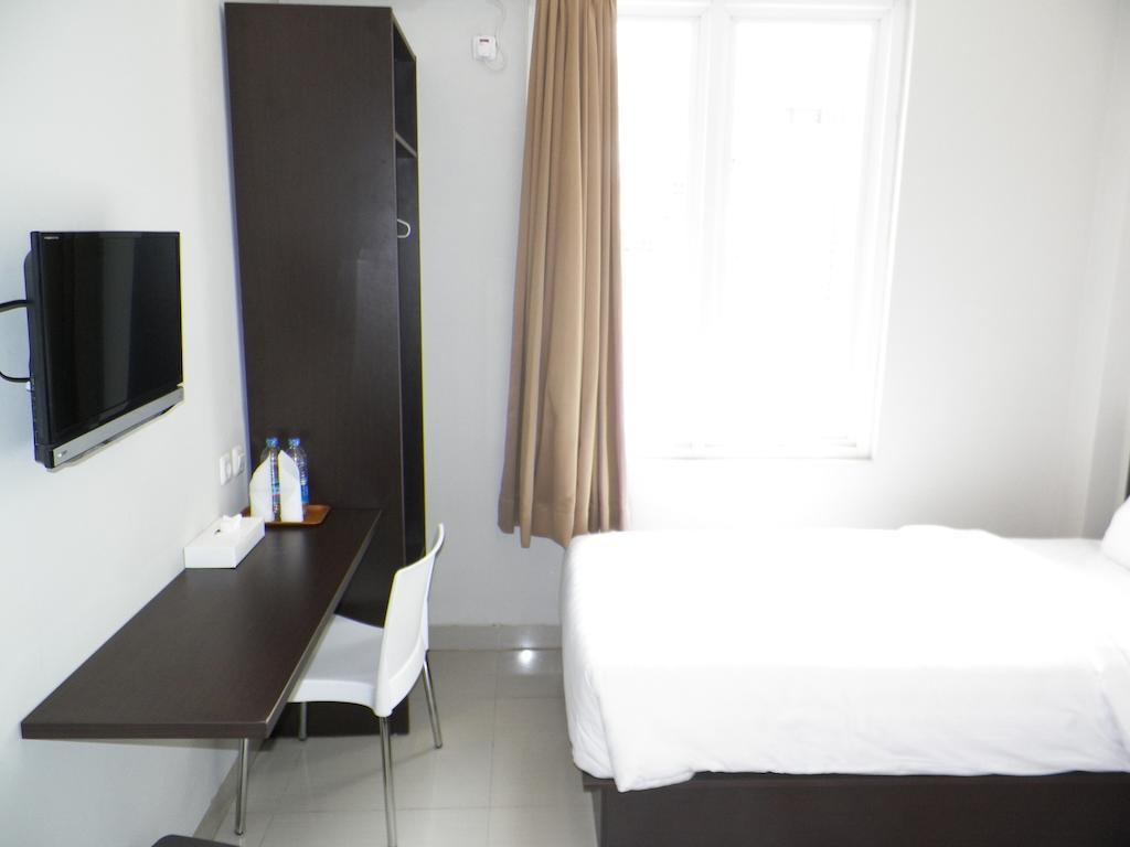 Lj Hotel Bandung